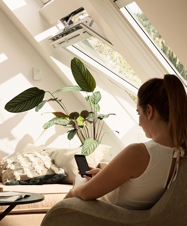 VELUX INTEGRA® електрични и соларни прозорци за покрив